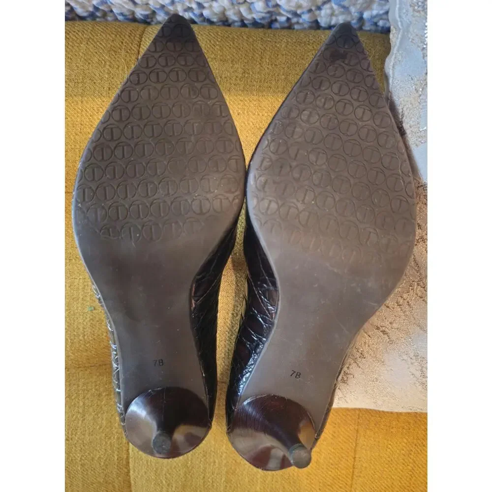 Talbots Heels Womens Size 7B Leather Pointed Toe